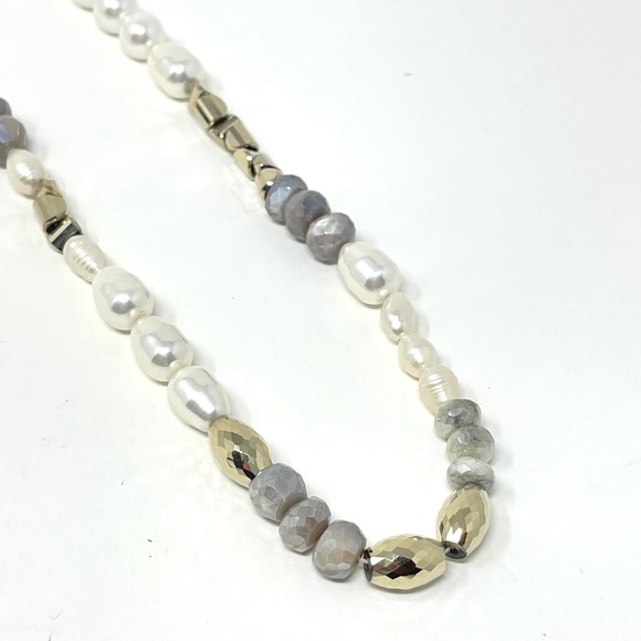 New Anthropologie x Serefina Beaded Pearl Gray Stone Necklace - Picture 4 of 5